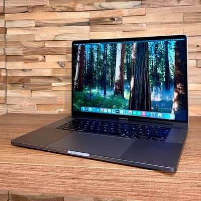 Macbook Pro 2019 Lush Boxed Condition handcarried