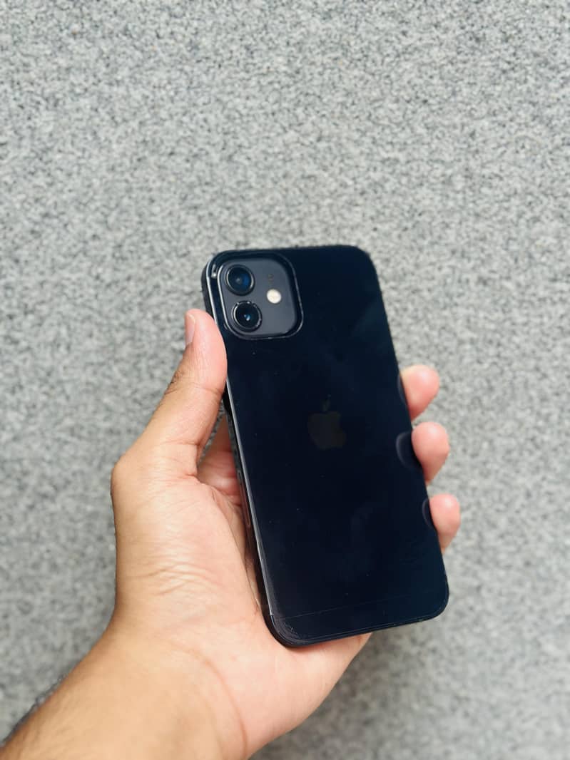 Apple iPhone 12 0
