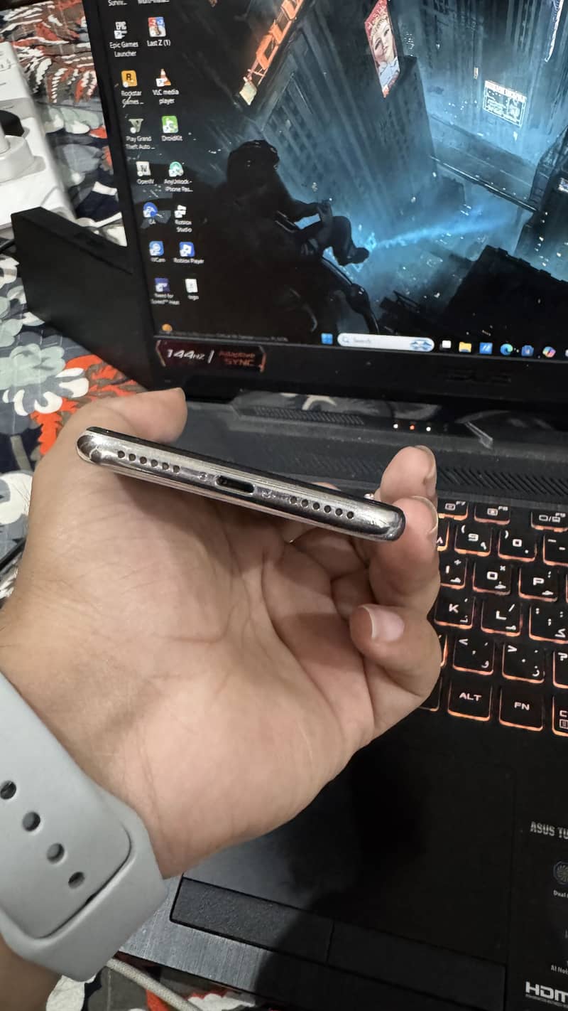 Apple iPhone X 1