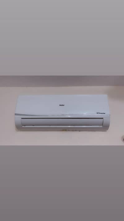 1 Ton DC inverter AC for sale Excellent condition