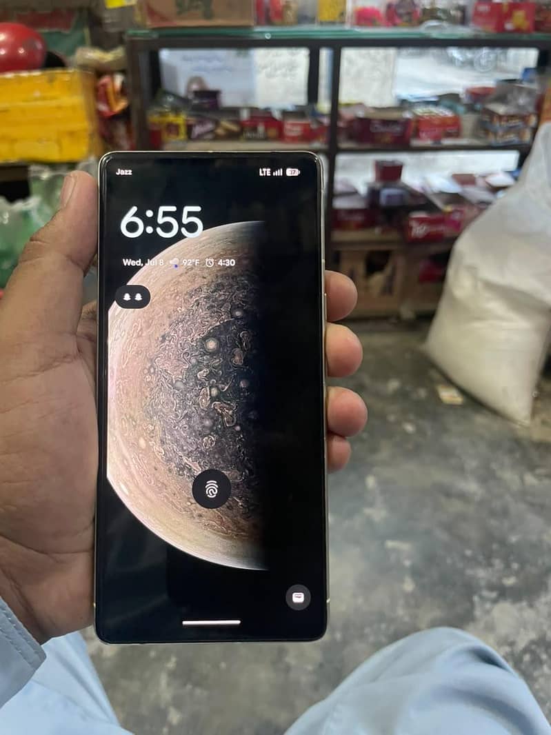 Google Pixel 7 4