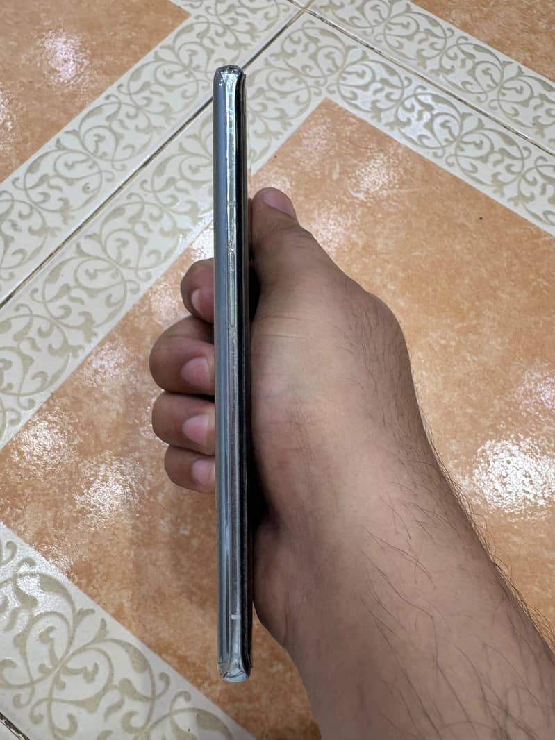 One Plus 9 Pro 4