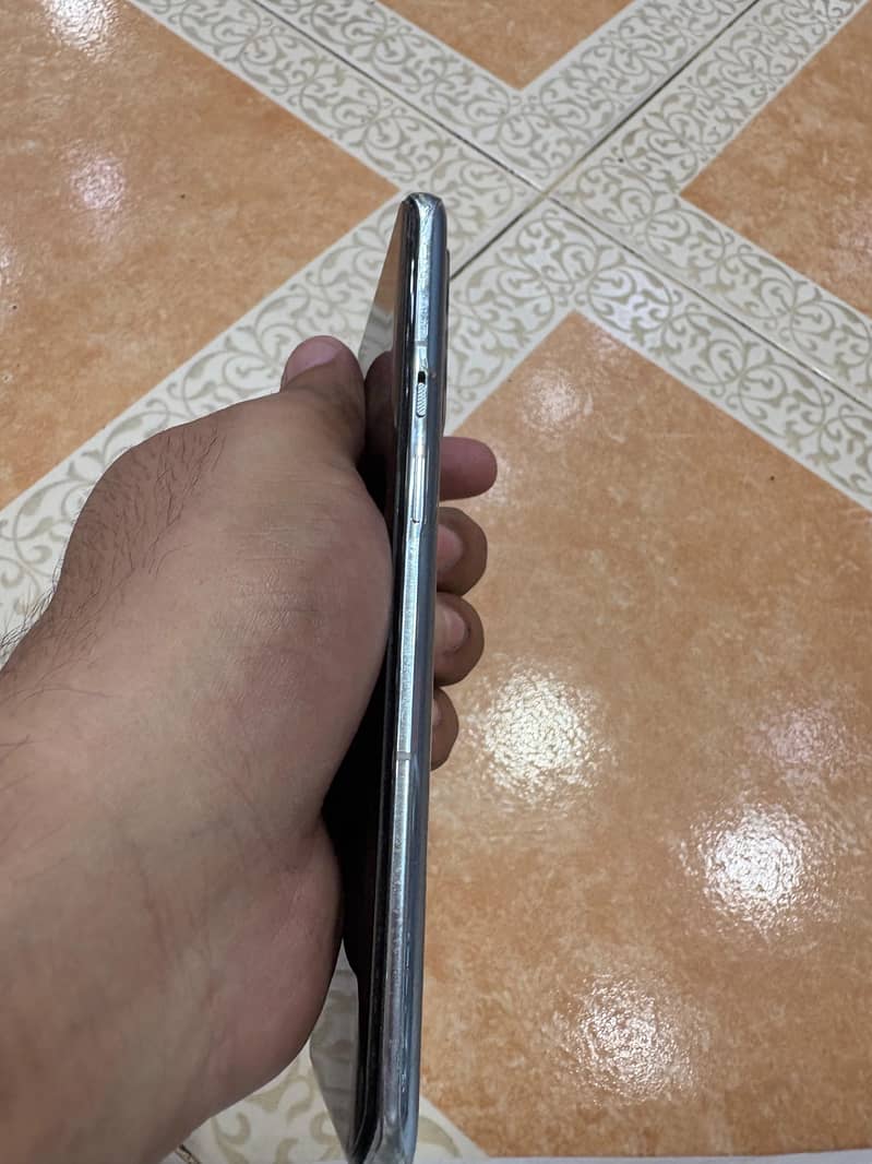 One Plus 9 Pro 5