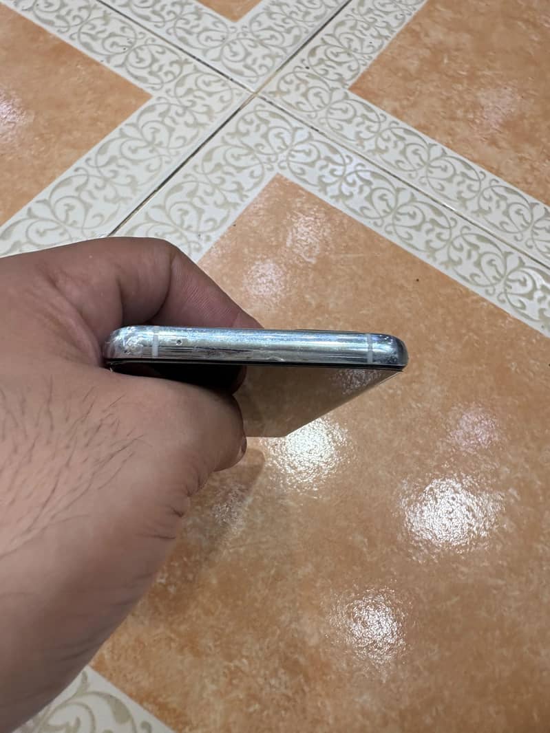 One Plus 9 Pro 7