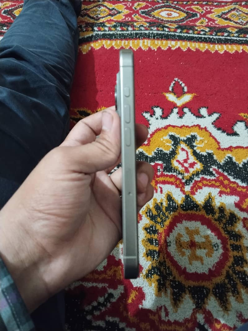 Apple iPhone 15 Pro 5