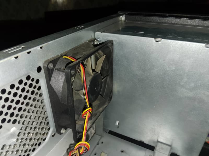 Big computer box  14