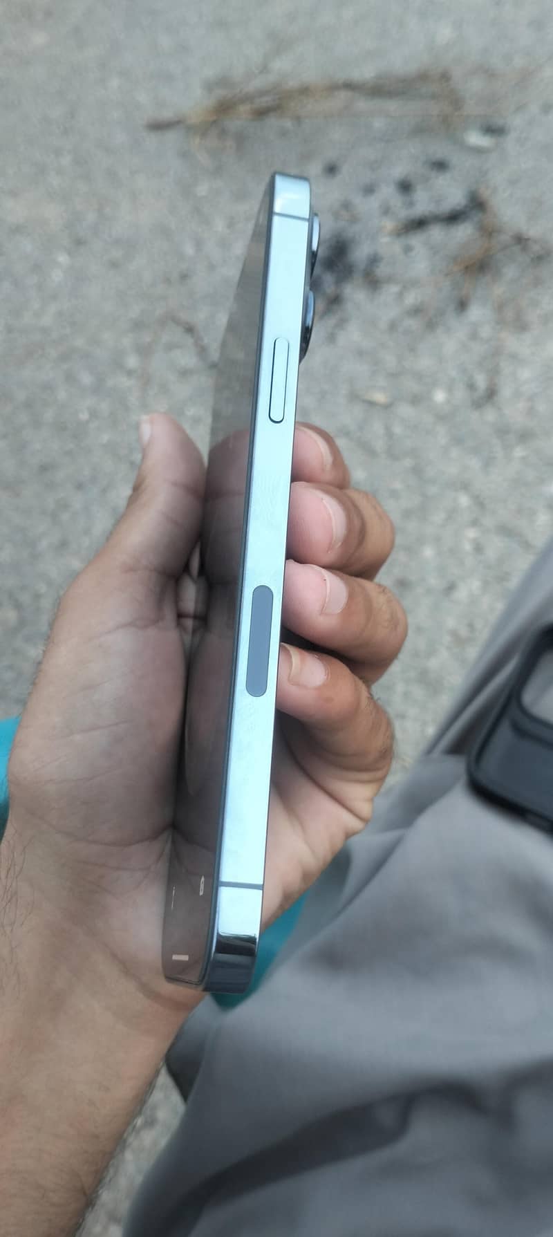 iPhone 13 pro max jv 1