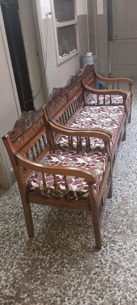 Sofa set 04 Seater 0