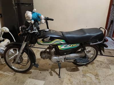 10 by 10 condition hai price fainal hai serious byer contac kren
