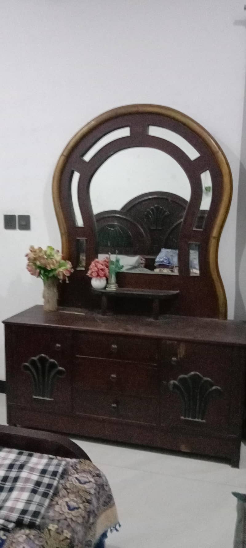 Solid wooden bed with dressing table 1