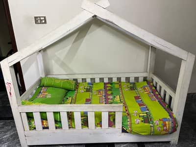 Kids wooden bed