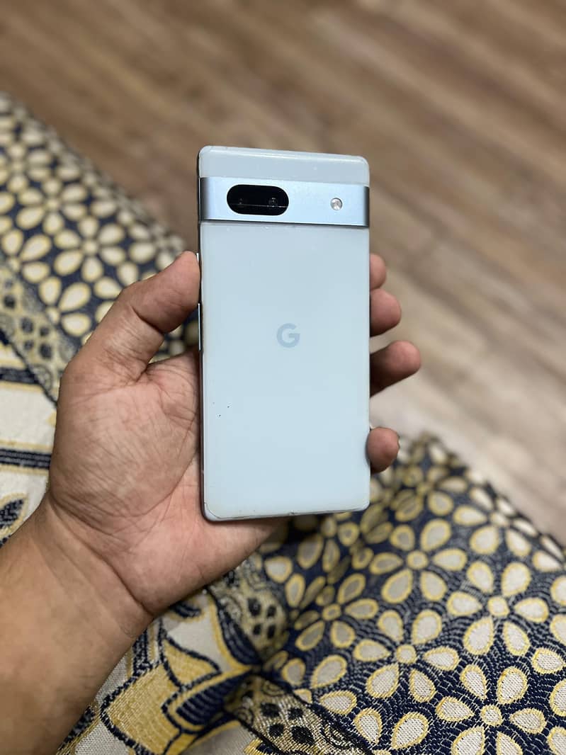 Google Pixel 7a 1