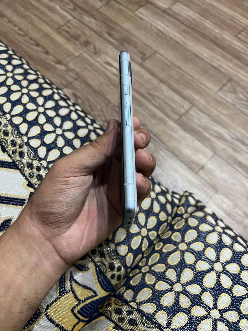 Google Pixel 7a 2