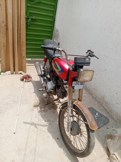all ok ha rikcha ki bike ha bodi sal kar de the main na ab bus bike ha