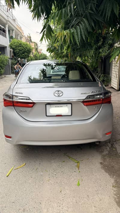 Toyota Corolla Altis Grande 2018