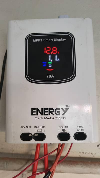 Energy Mppt Hybrid automatic 220share with battery without battery
