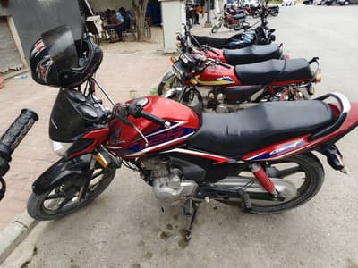 Honda CB125F