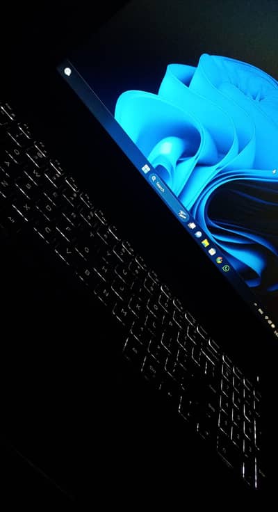 Dell Vostro 5568 i5 7th Gen 8GB 512GB SSD - Karachi