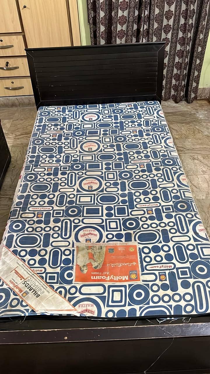 Single Bed 0