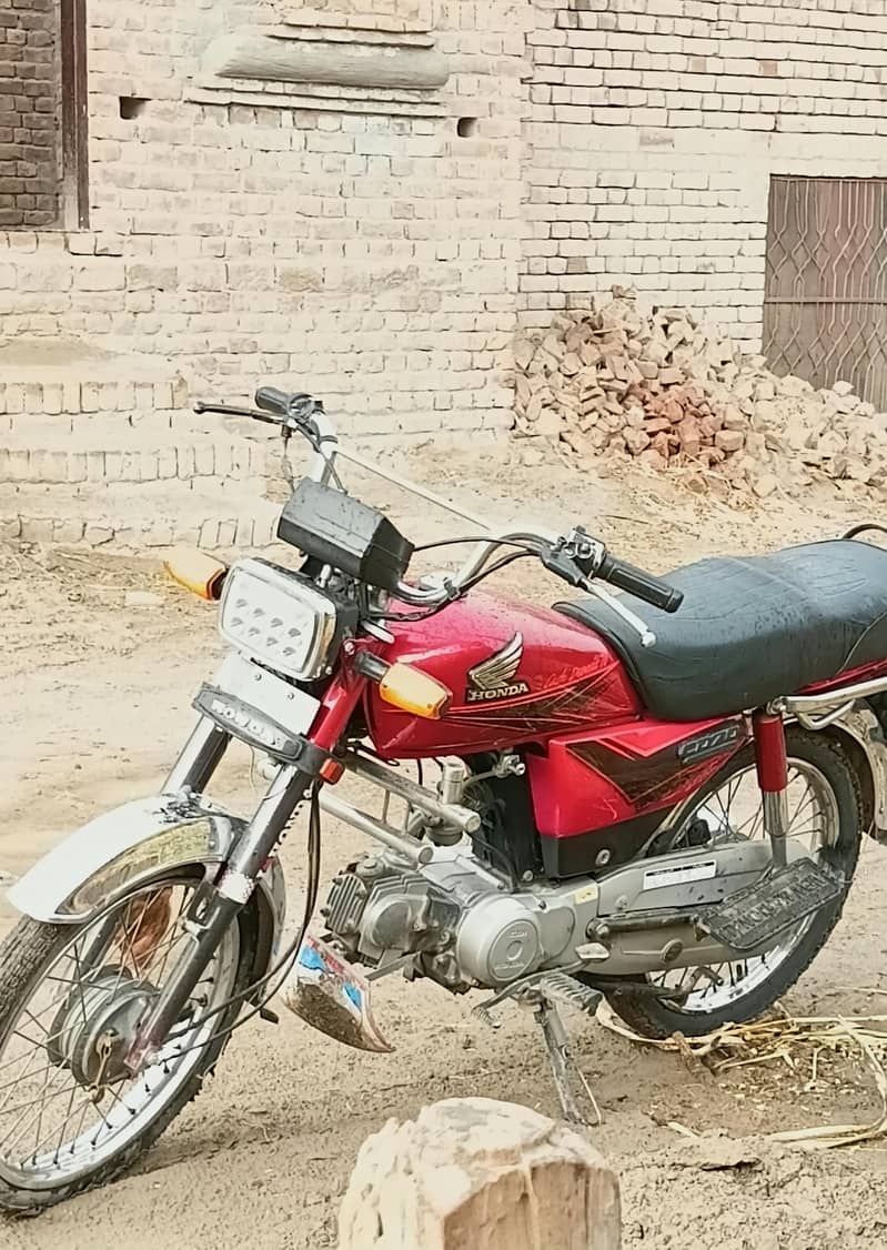 cd 70 0