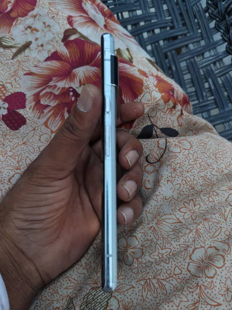 Google Pixel 6 Pro 2