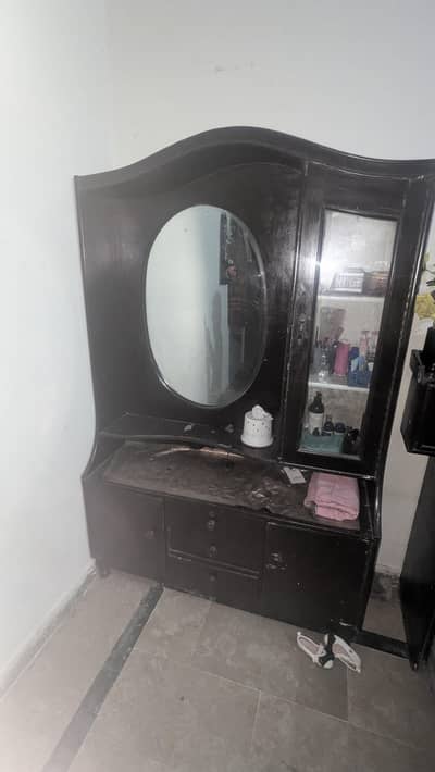 Wooden Dressing Table | Dark Brown | Excellent Condition
