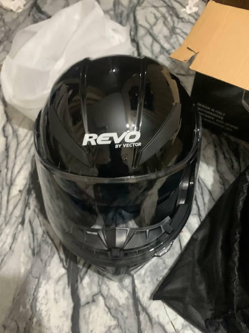 revo by vector 2