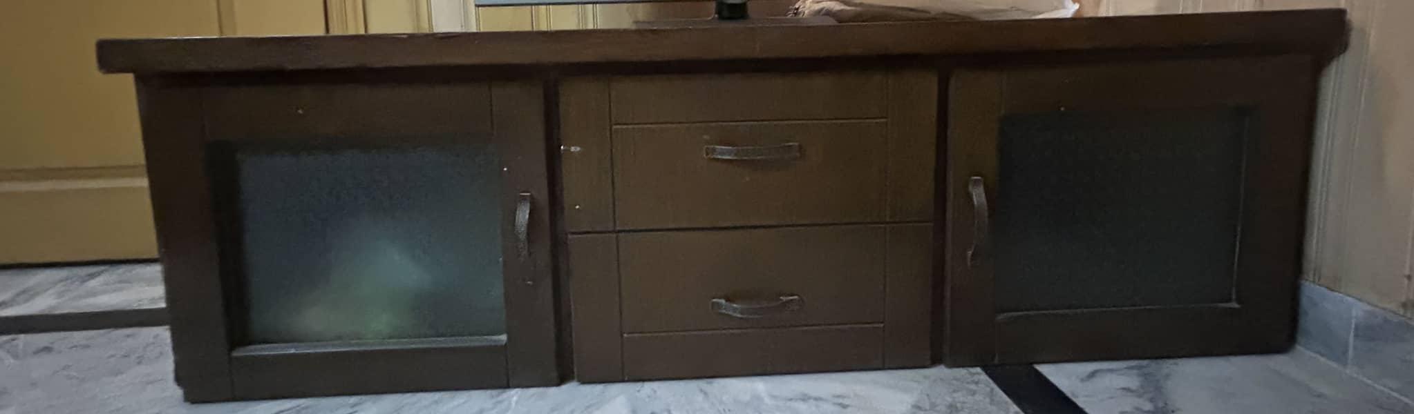 Tv table 0
