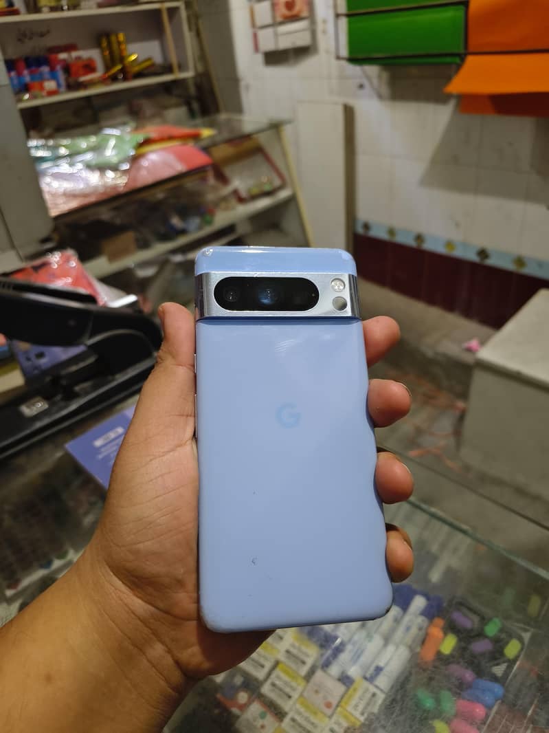 Google Pixel 8 Pro 0