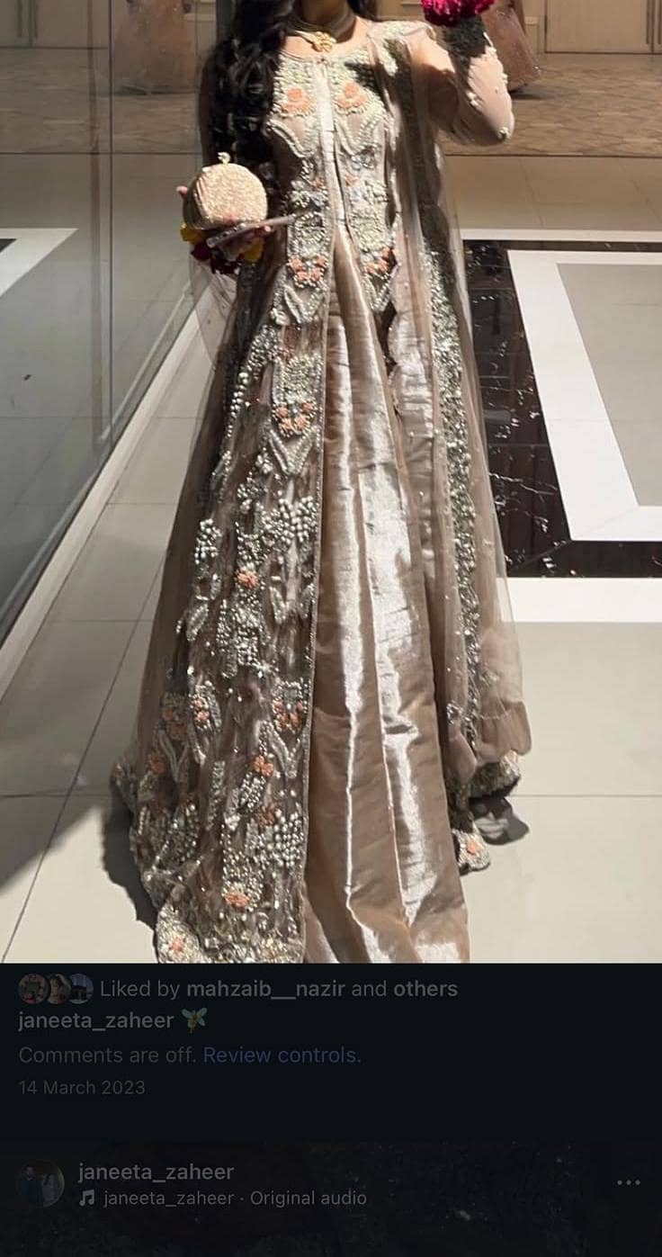 gown. 0