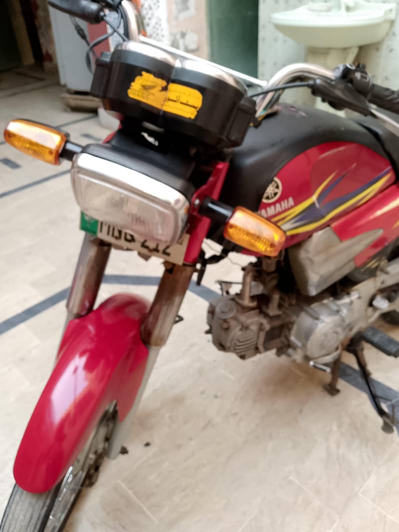 Yamaha Junoon 8
