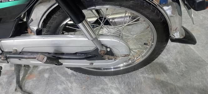 Honda CD70 2022 Model 24418KM Genuine Seal Engine