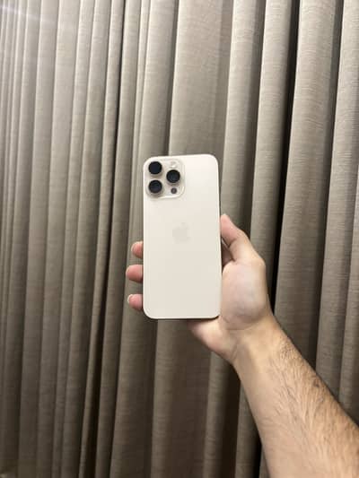 Apple iPhone 16 Pro Max