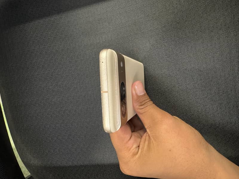 Google Pixel 8 5