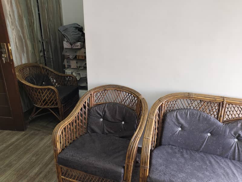 sofa 4 seater 1
