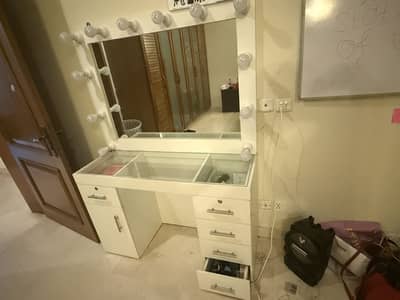 Vanity/makeup table for sale