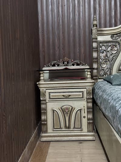 Bedroom full furniture set