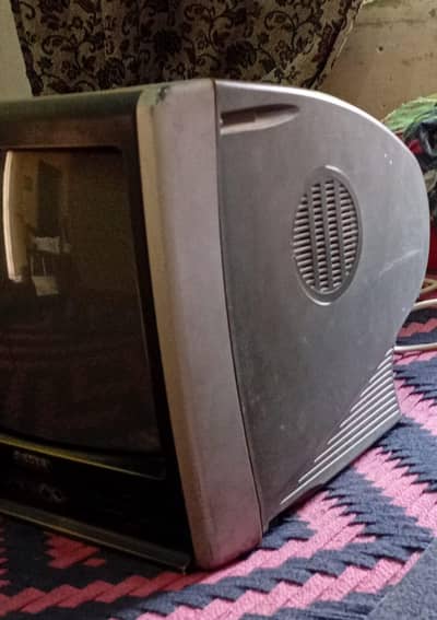 Single TV