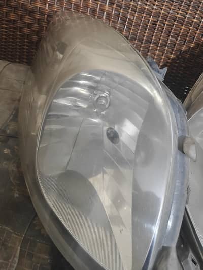 Toyota Vitz 2009 Headlights