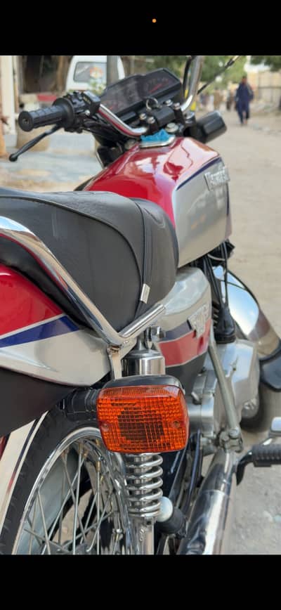 Kawaski   Over all   Ok  orignal   Condition