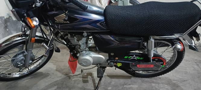 Honda 125 black color for sale
