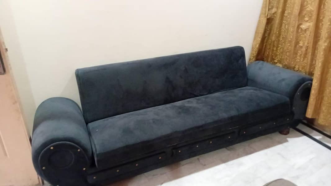 urgent 2 seater sofa 2 sets 0