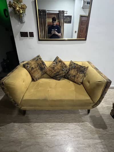 2 seater sofa for sale WhatsApp number 03707452635