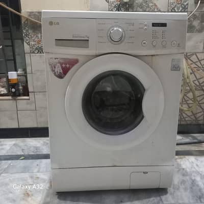 LG 7KG Inverter Direct Drive Front Load Washing Machine
