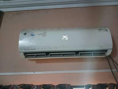 DC Inverter AC 1.5 Ton - Used   Excellent Condition