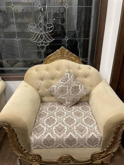Luxury 7-Seater Sofa Set – Excellent Condition