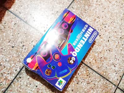 Vintage 1996 North American Nintendo 64