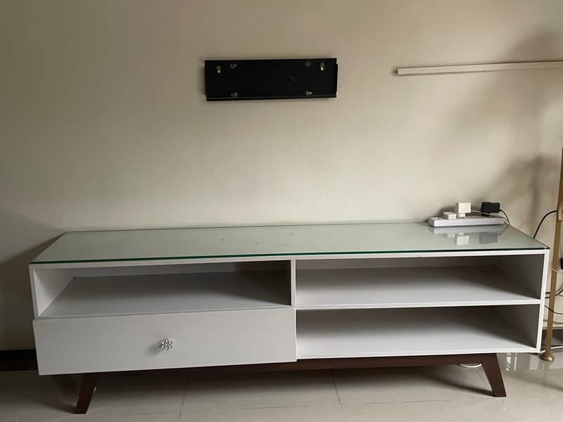 TV Console 0