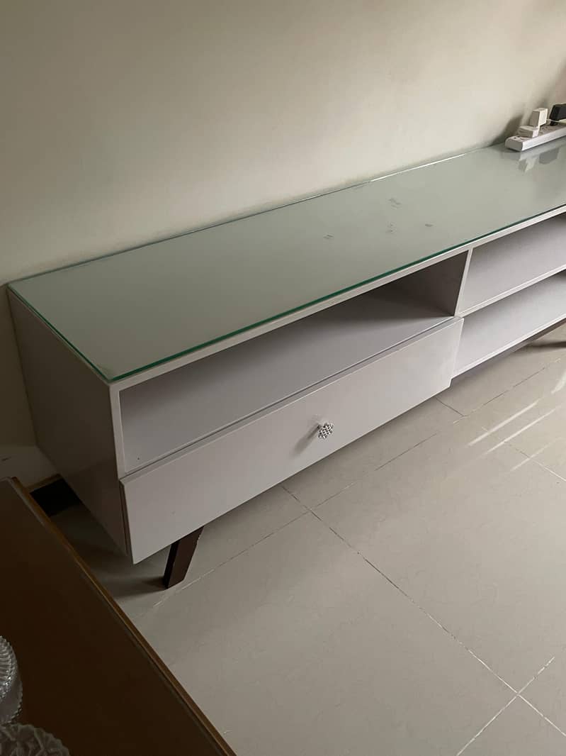 TV Console 1
