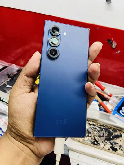 Samsung Mobile Z Fold 6